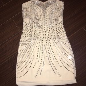 H&M Dresses - New 🎉🎉Sweetheart mini dress H&M Dresses - New 🎉🎉Sweetheart mini dress